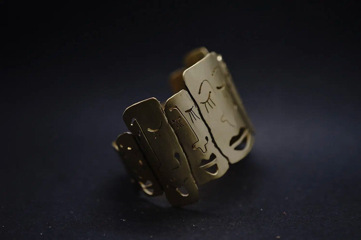 Brazalete caritas