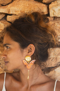 Pendientes polillas