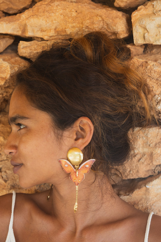 Pendientes polillas
