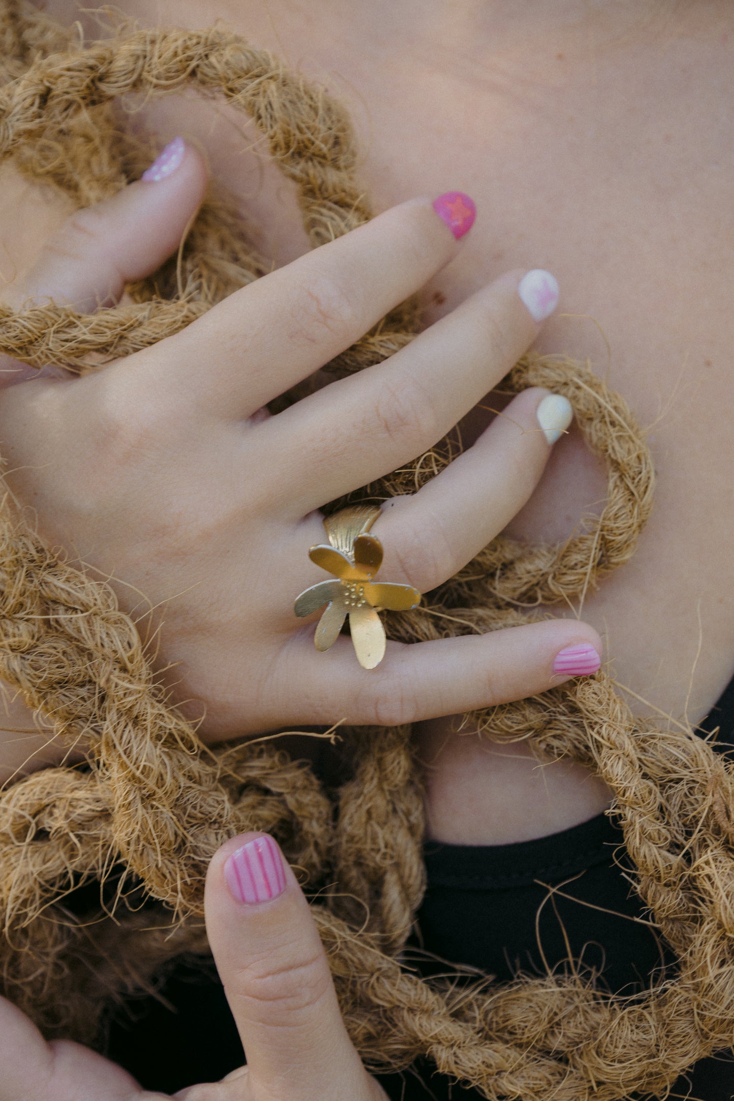 Anillo flor de escorpio