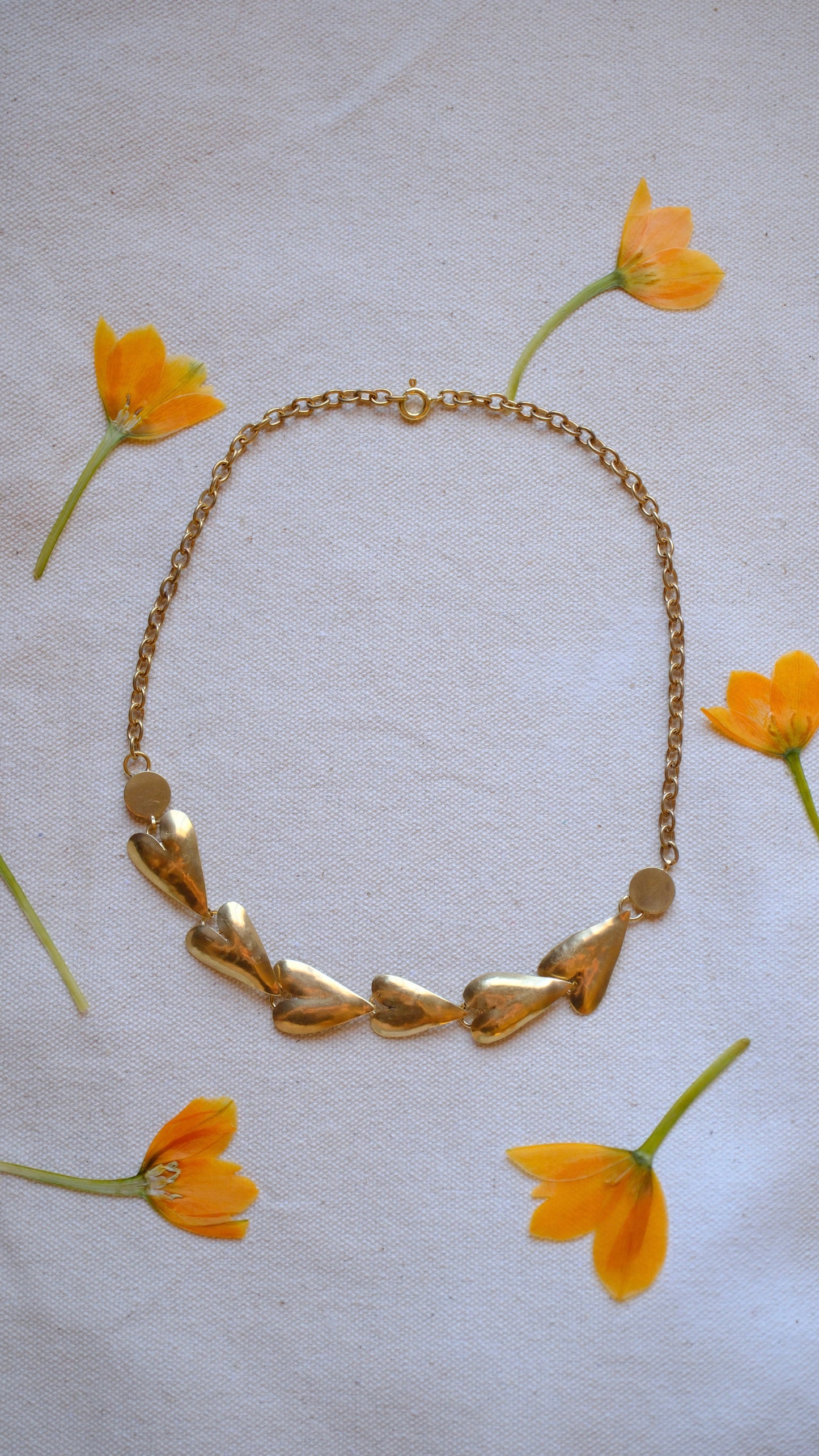Collier ras-du-cou tissé