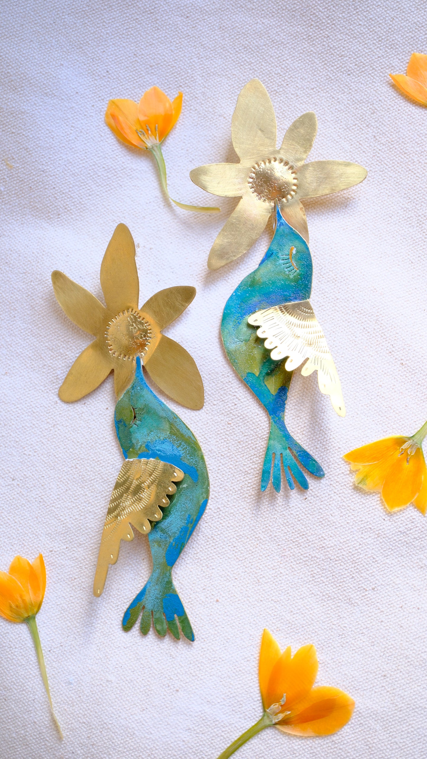 Pendientes Flores y colibri