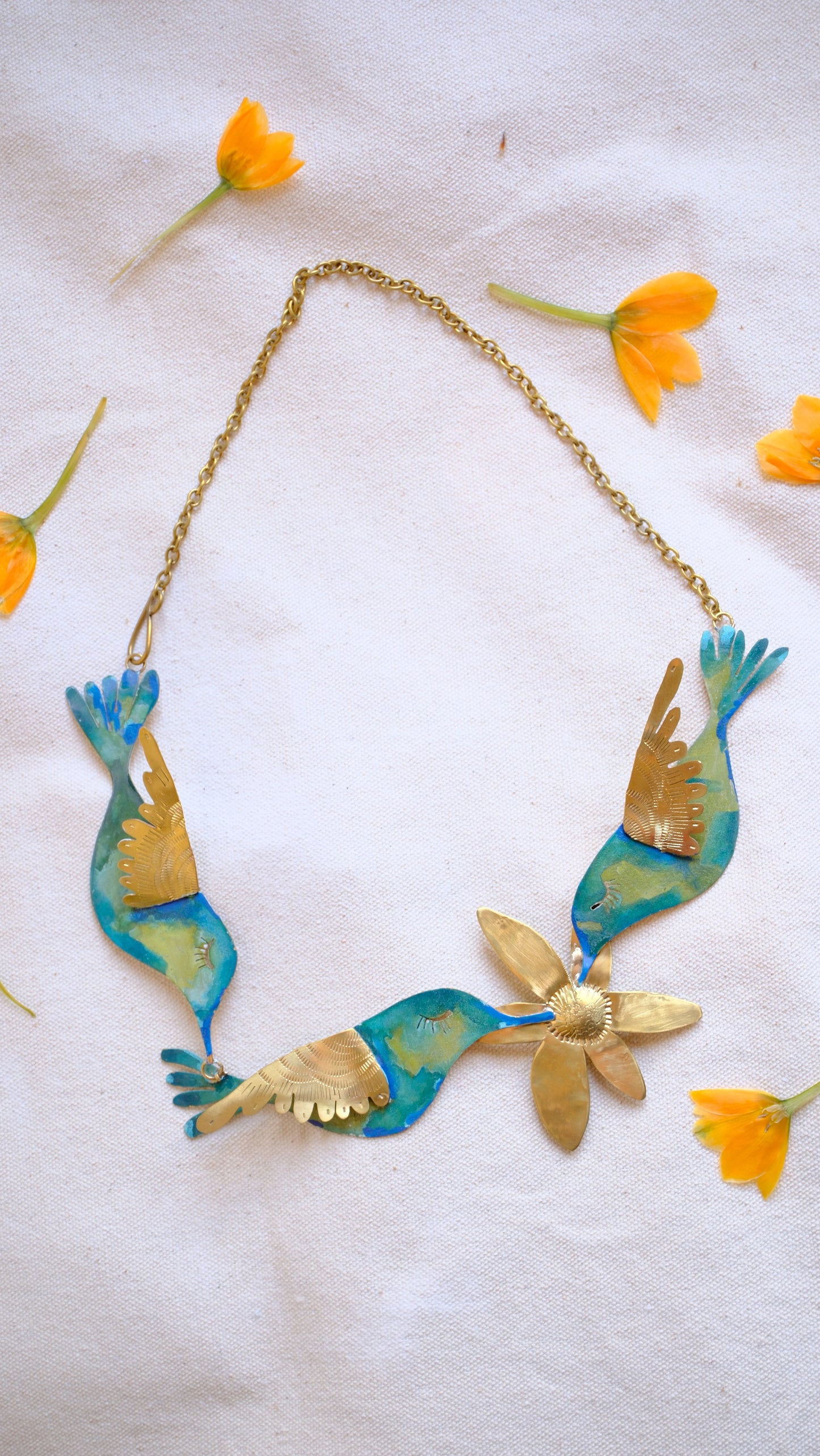 Collar tres colibries indiscretos