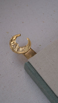 Señalador para libros luna