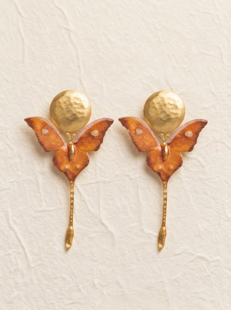 Pendientes polillas