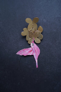 Pendientes colibrí y hortensias