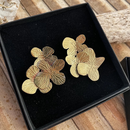 pendientes ramo de hortensias