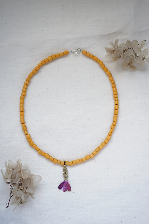Collares vidrios y colores