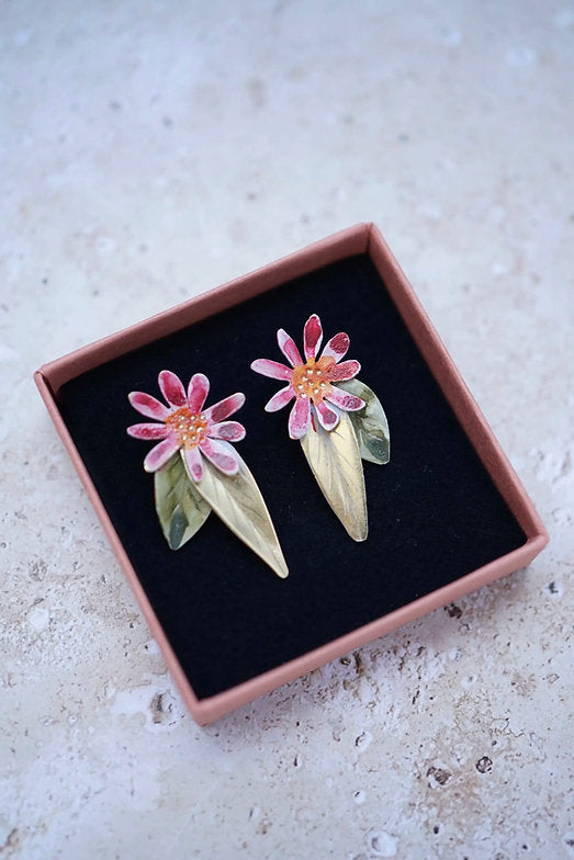 Pendientes hojas y flores