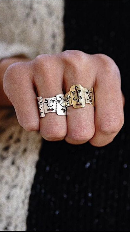 Anillo caritas