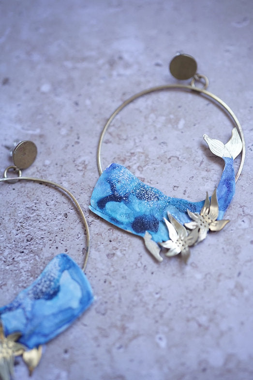 Pendientes ballenas grandes