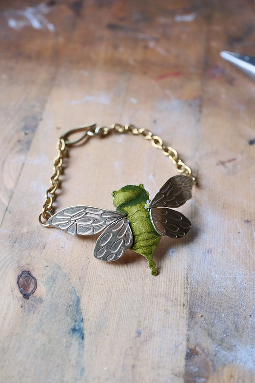 Brazalete chicharras personalizada
