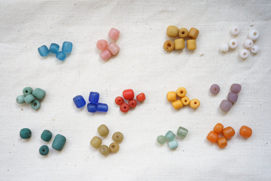 Collares vidrios y colores