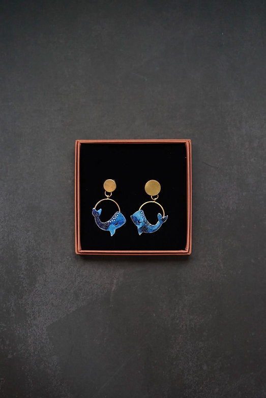 Pendientes pequeñas ballenas