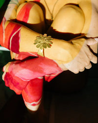 brazalete flor gigante