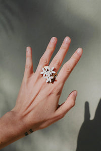 Anillo jazmin del aire