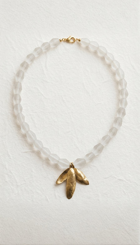 collar petalos