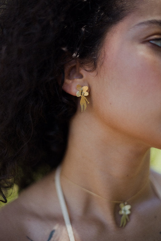 Pendientes pequeñas flores soñadoras