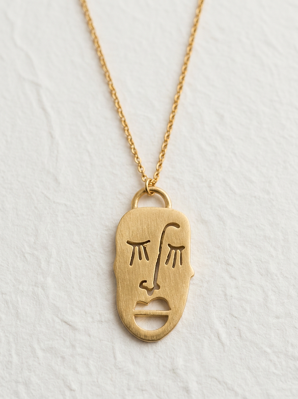 Collar caritas