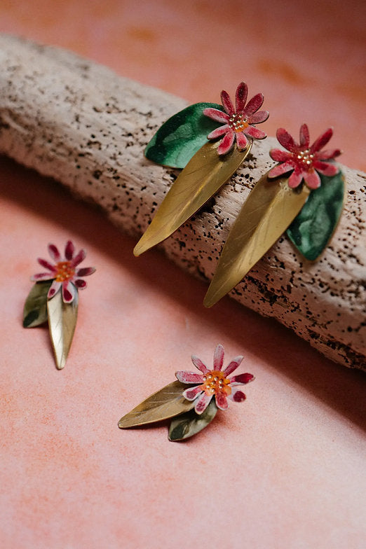 Pendientes hojas y flores