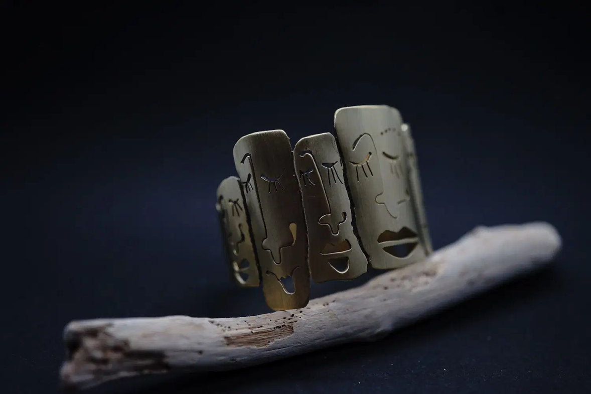 Brazalete caritas