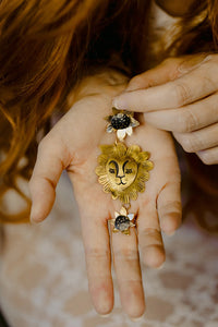 Pendientes leo