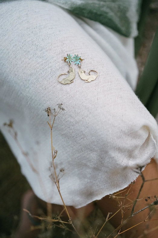 Pendientes gatitos y flores