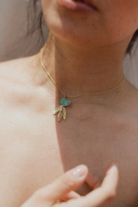 Collar olivo