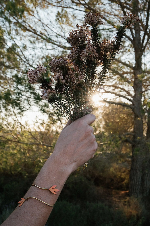Brazalete plumaje