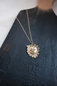 Collar Leon