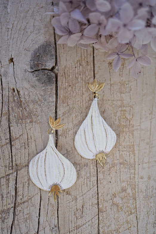 Long garlic earrings