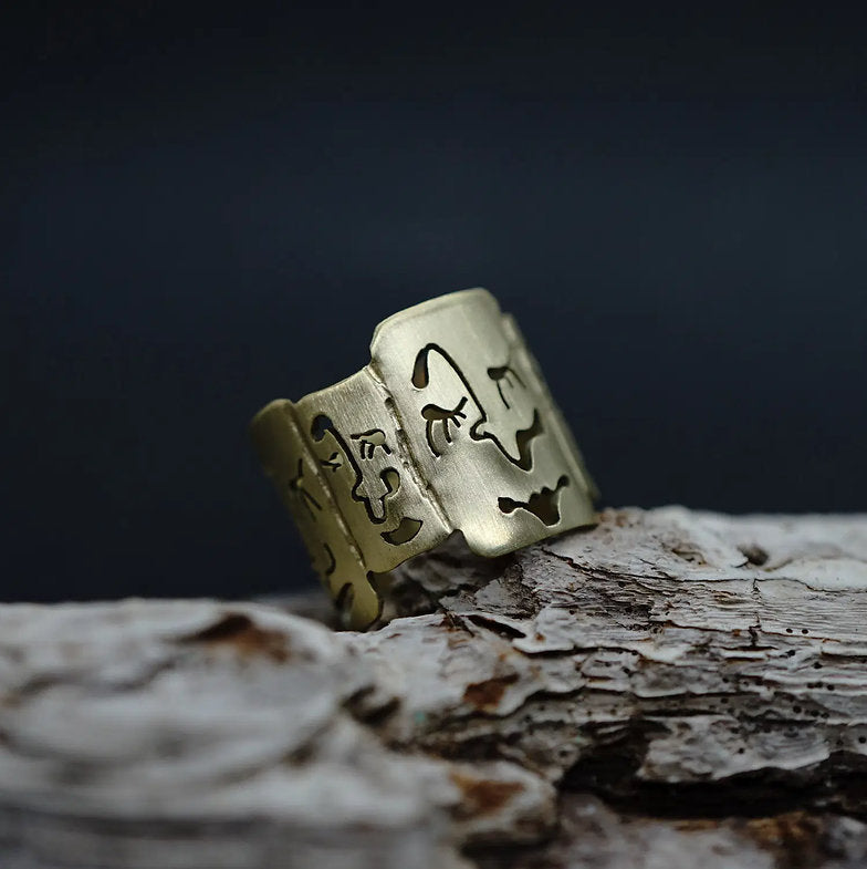 Anillo caritas