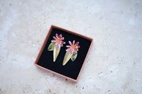 Pendientes hojas y flores
