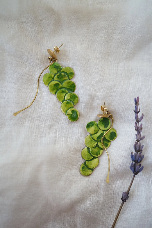 Pendientes uvas