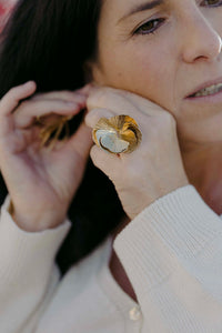 Anillo pétalos amapolas