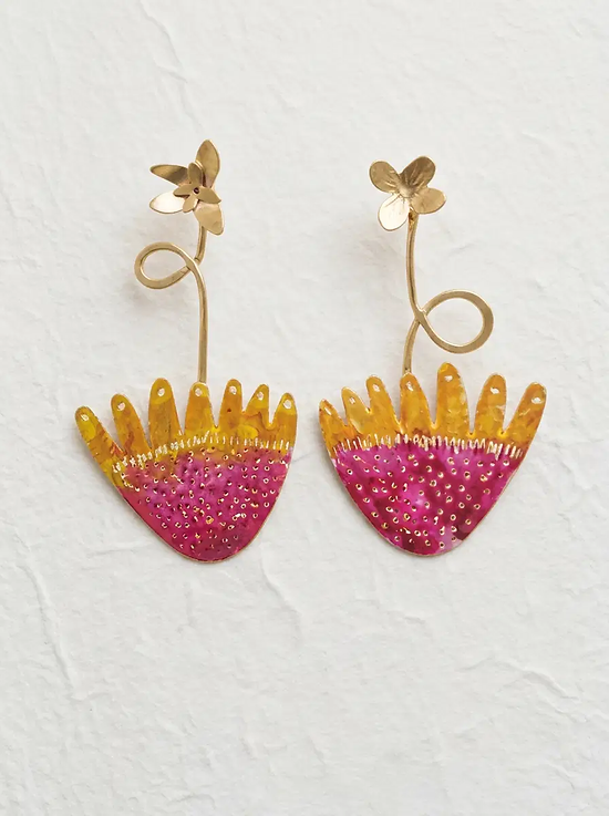 pendientes floreciendo