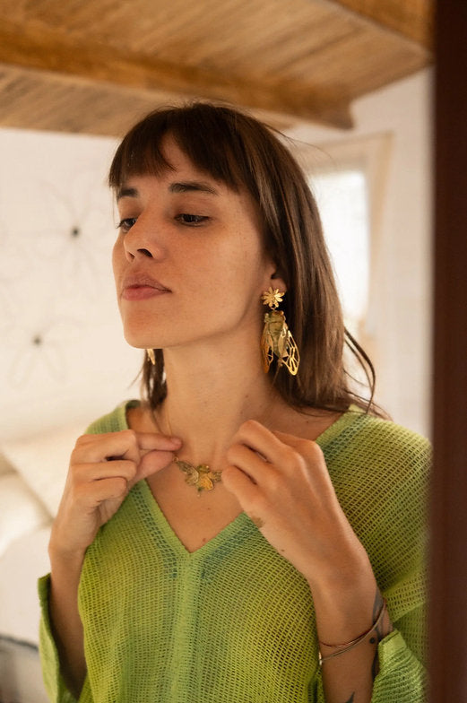 collar chicharra