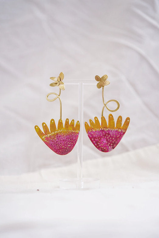 pendientes floreciendo