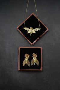 collar chicharra