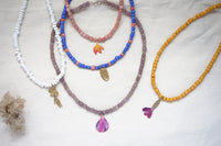 Collares vidrios y colores