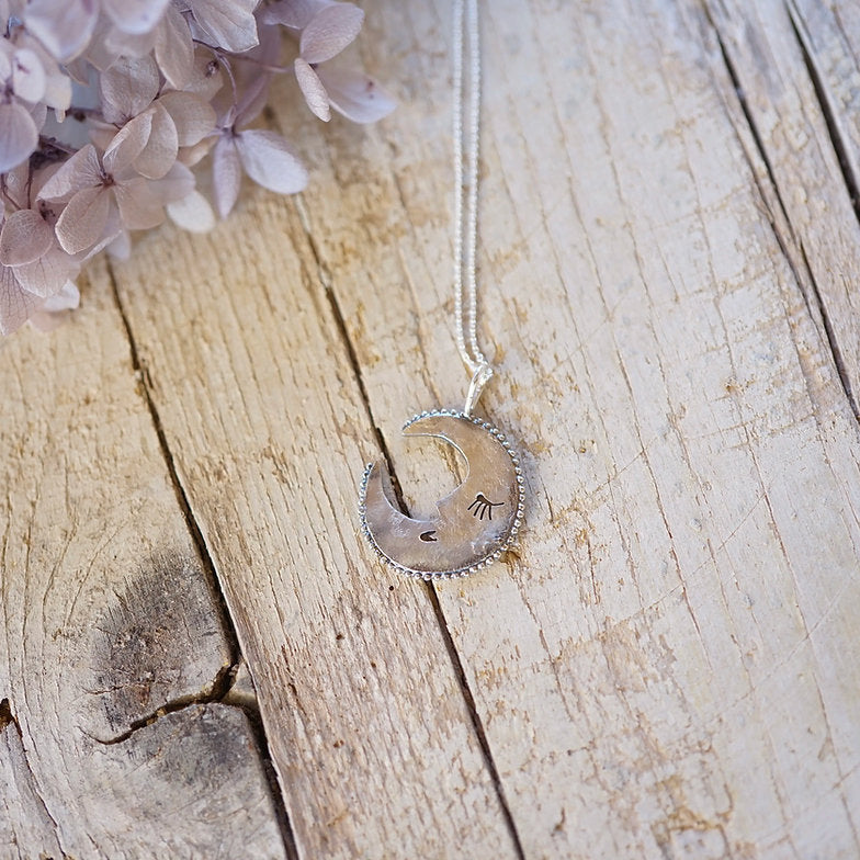Collar luna