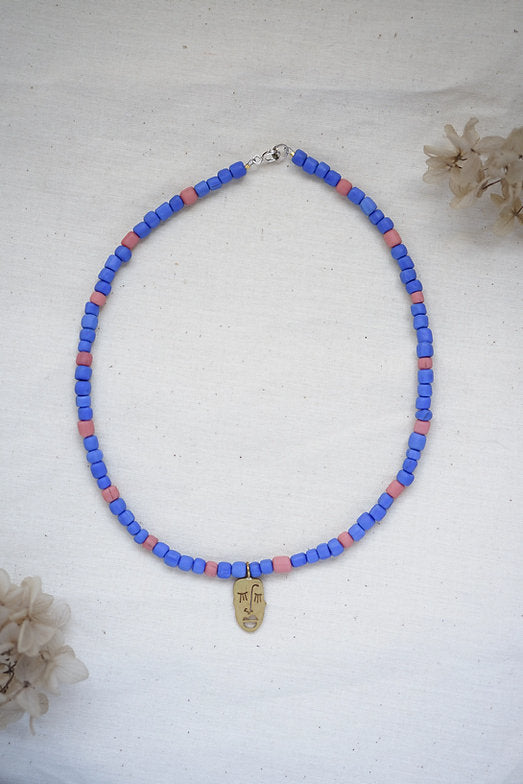 Collares vidrios y colores