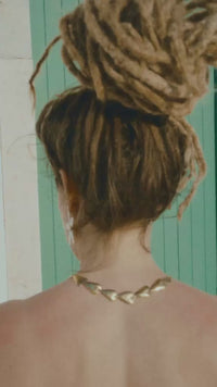 Collier ras-du-cou tissé