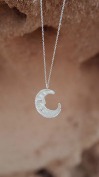 Collar luna